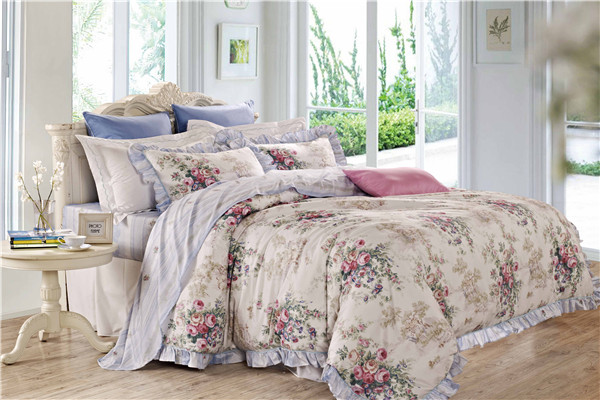 ���_���@�����ϲ��þ�Ʒ���ޣ�ɫ����Ȼ���H�w���N��������͸����ˬ����߅���ް��O(sh��)Ӌ(j��)�����пɐ���߅���ް����Ϻ�������ʹ�ò�ͬ�ăɷN�ɫ�������˴�Ʒ�ČӴθ�������ɫ�c�װ�ɫ�Ĵ��了�����������Ͳ��÷ۼtɫ��õ�廨����\ī�Gɫ��֦�~��ͻ���˶�Ԫ�Y(ji��)�ϵ��L(f��ng)�����r(sh��)�С����������F���w�F(xi��n)��һ�N���{(di��o)�����A��