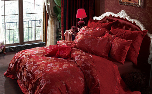 �t�yϵ�У����t�y������(y��ng)������������y������t��õ�t����֬�t��ɫ����ɫ�������ճ�����޵������������ٽz���C�����o���������ڴ��������r�еĻ��Շ���<br>